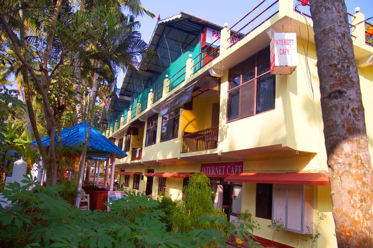 ורקלה Panchavadi Ayurvedic Beach Resort מראה חיצוני תמונה